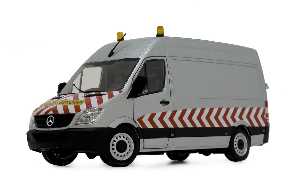 Mercedes-Benz Sprinter Zilver - Convoi - 1:32